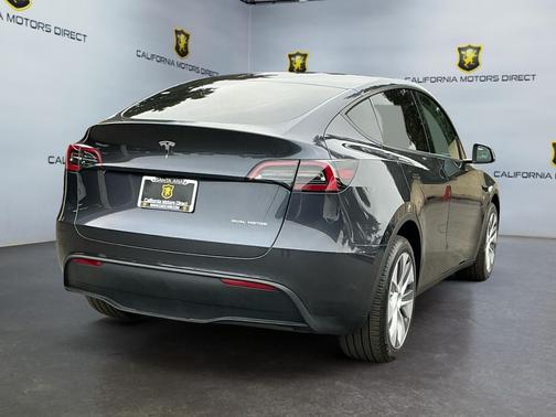 2024 Tesla Model Y Long Range Dual Motor All-Wheel Drive