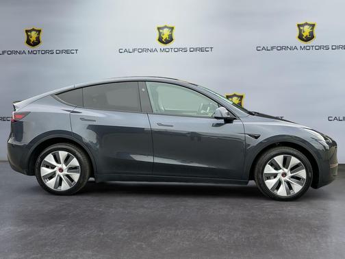 2024 Tesla Model Y Long Range Dual Motor All-Wheel Drive