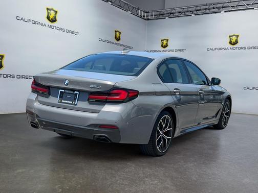 2022 BMW 530 i