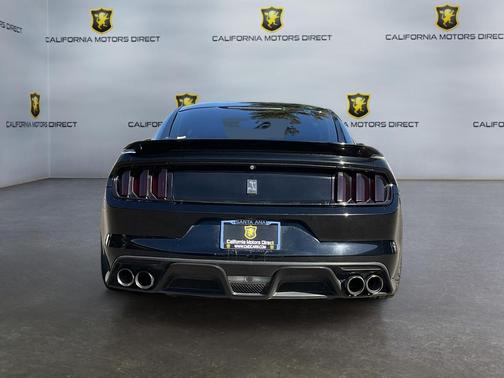 2016 Ford Shelby GT350 Base