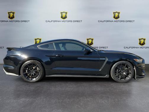 2016 Ford Shelby GT350 Base