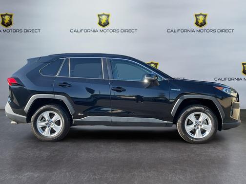 2021 Toyota RAV4 Hybrid XLE