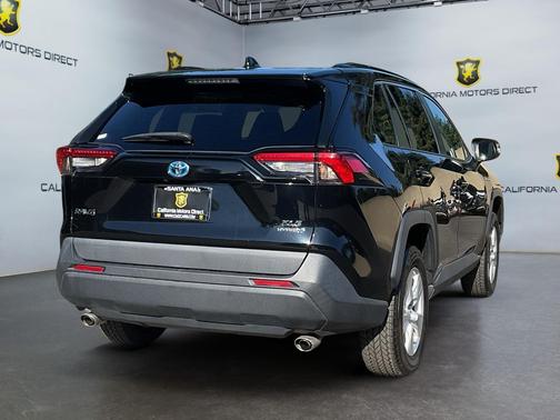 2021 Toyota RAV4 Hybrid XLE