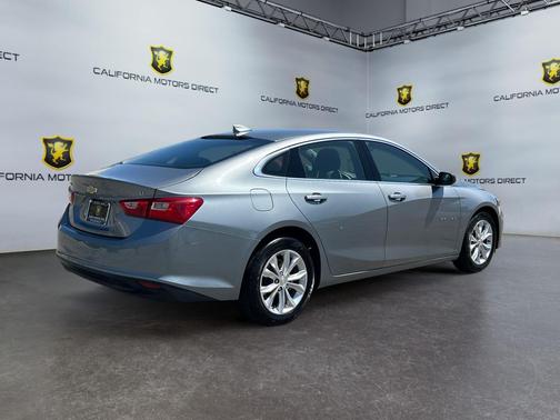 Sterling Gray Metallic 2023 Chevrolet Malibu FWD 1LT