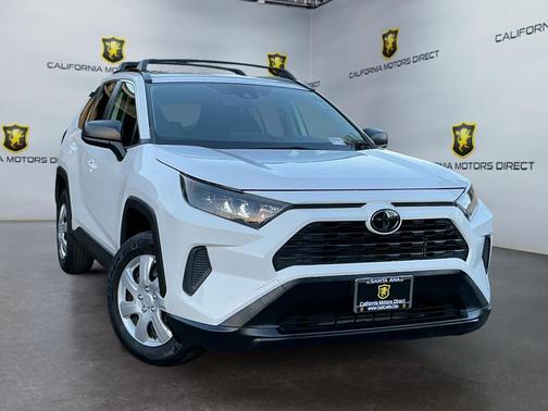 2020 Toyota RAV4 LE
