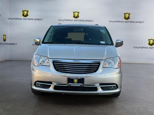 2016 Chrysler Town & Country Limited