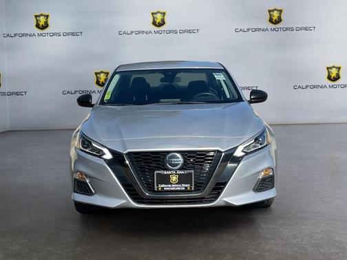 2021 Nissan Altima SR FWD