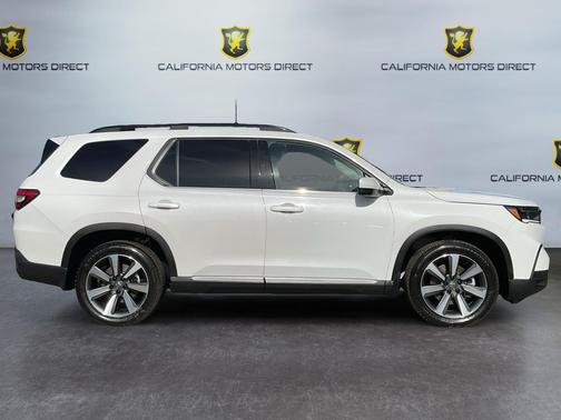 2025 Honda Pilot Touring 8-Passenger