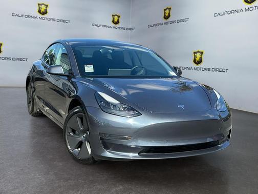 Midnight Silver Metallic 2023 Tesla Model 3 Standard Range