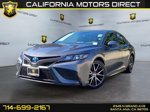 2024 Toyota Camry Hybrid SE