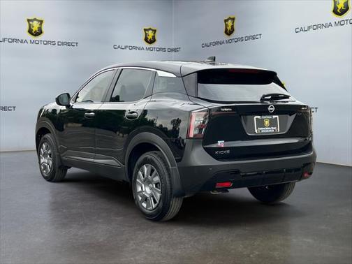 2025 Nissan Kicks S