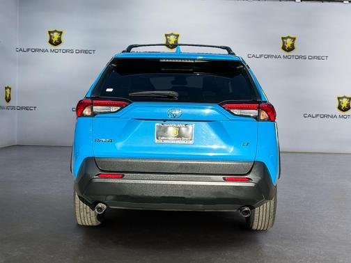 2021 Toyota RAV4 LE