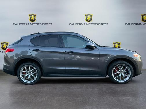 2018 Alfa Romeo Stelvio Ti Sport