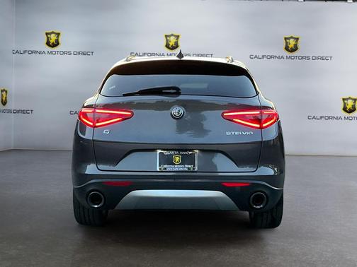 2018 Alfa Romeo Stelvio Ti Sport