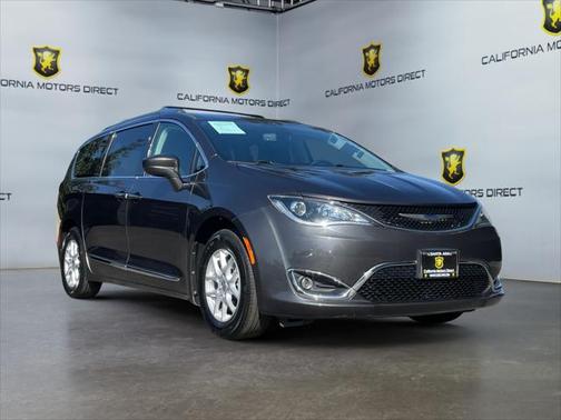 2020 Chrysler Pacifica Touring L