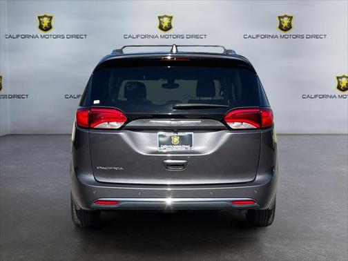 2020 Chrysler Pacifica Touring L