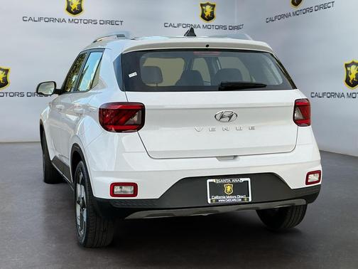 2021 Hyundai VENUE SEL