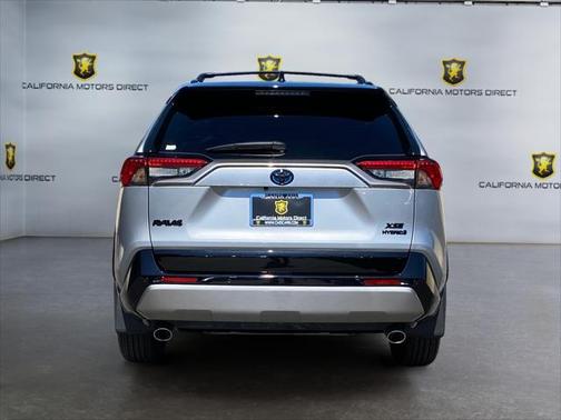 2024 Toyota RAV4 Hybrid SE