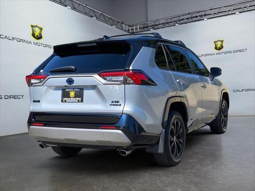2024 Toyota RAV4 Hybrid SE