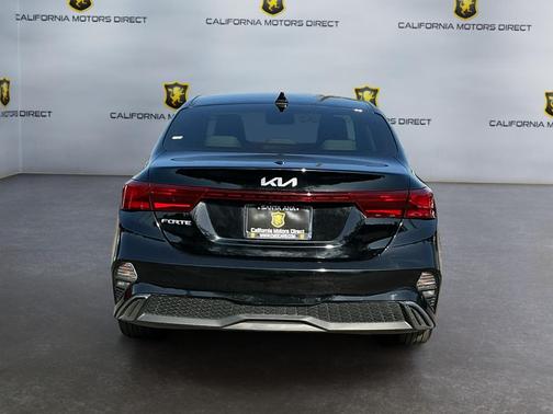 Aurora Black 2023 Kia Forte LXS