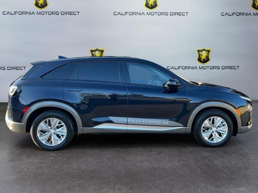 2022 Hyundai NEXO Blue