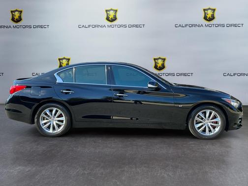 2015 INFINITI Q50 Premium