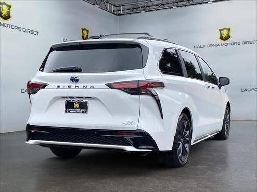 2024 Toyota Sienna XSE 7 Passenger