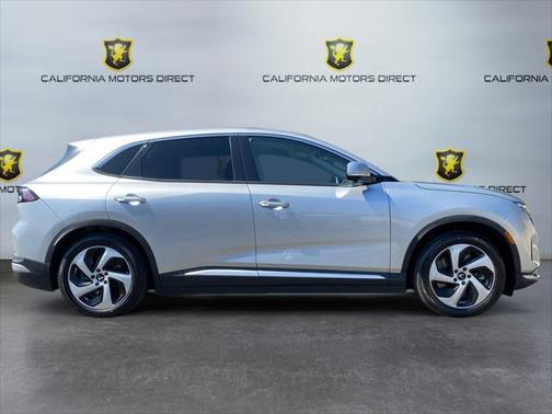 2023 VinFast VF 8 Eco