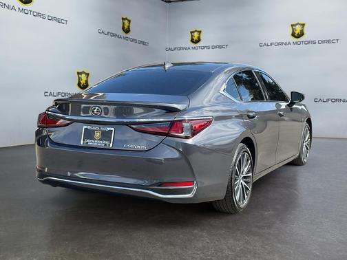 2024 Lexus ES 300h Base