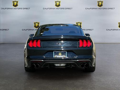 2020 Ford Mustang EcoBoost