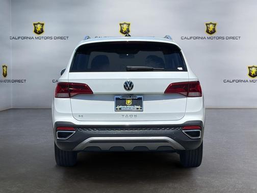 Pure White 2022 Volkswagen Taos 1.5T SE