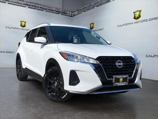 2023 Nissan Kicks SV