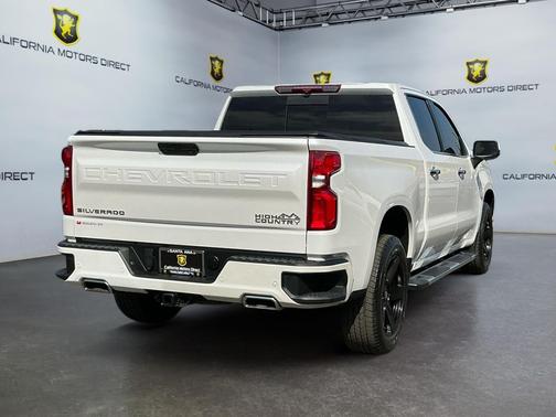 Iridescent Pearl Tricoat 2022 Chevrolet Silverado 1500 Limited High Country