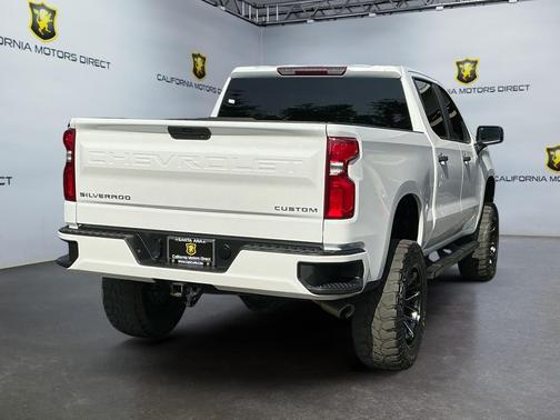 Summit White 2021 Chevrolet Silverado 1500 Custom