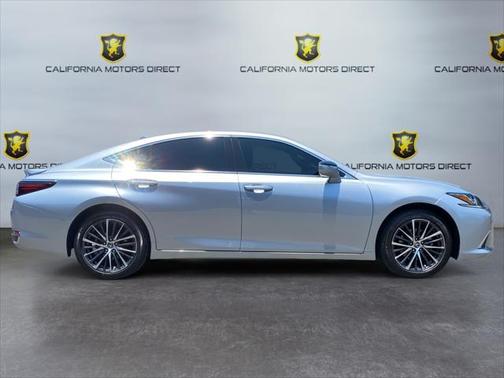 2024 Lexus ES 300h Base