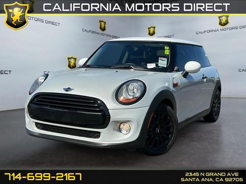 White Silver Metallic 2017 MINI Hardtop Cooper
