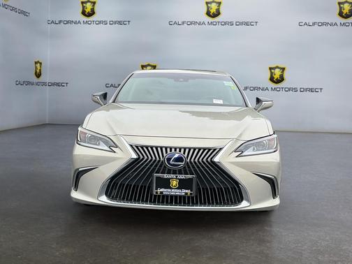 2020 Lexus ES 300h Base