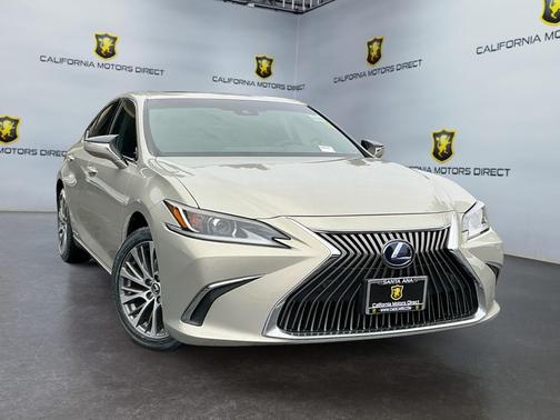 2020 Lexus ES 300h Base