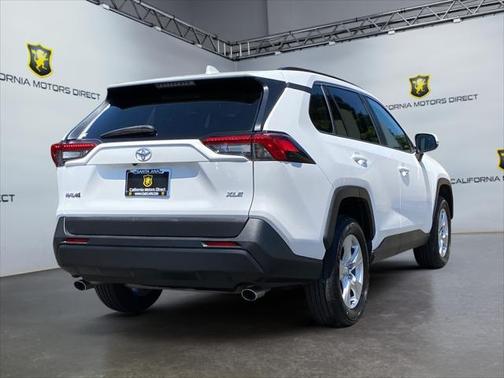 2020 Toyota RAV4 XLE