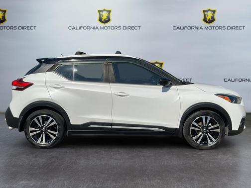2020 Nissan Kicks SR