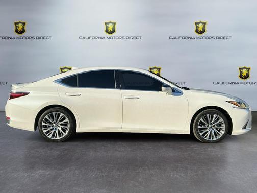 2021 Lexus ES 300h Base