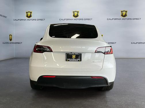 2022 Tesla Model Y Long Range Dual Motor All-Wheel Drive