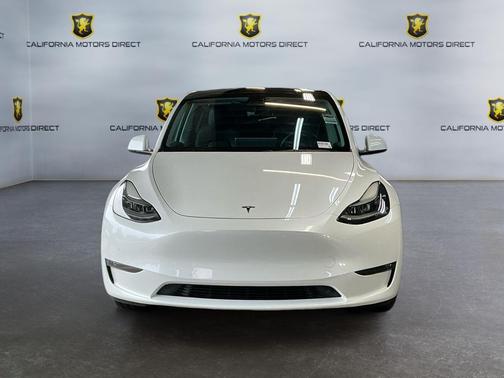 2022 Tesla Model Y Long Range Dual Motor All-Wheel Drive