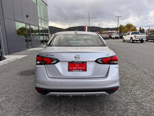 2021 Nissan Versa 1.6 SV
