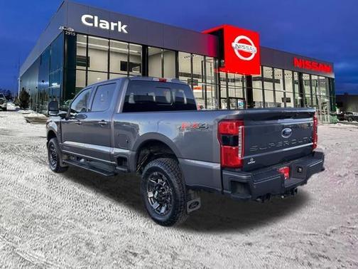 2024 Ford F-350 Lariat Super Duty