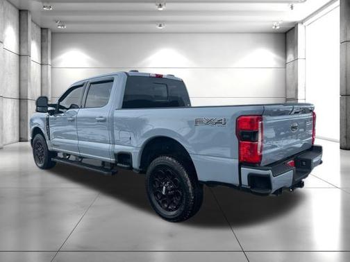 2025 Ford F-350 Lariat Super Duty