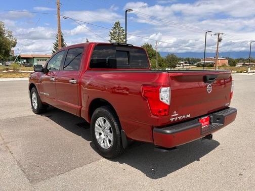 2019 Nissan Titan SV
