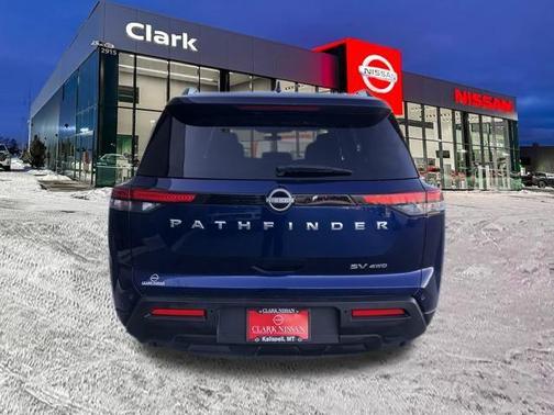 2024 Nissan Pathfinder SV