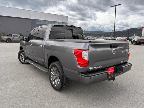 2019 Nissan Titan SL
