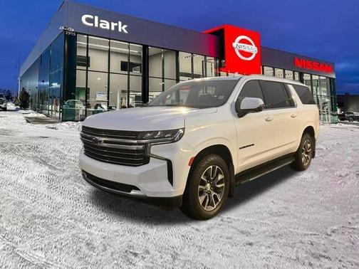 2022 Chevrolet Suburban LT